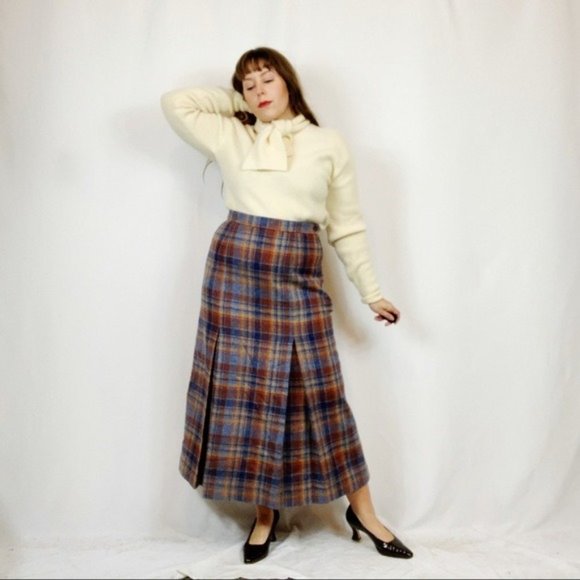 Vintage Dresses & Skirts - Vintage Wool Check Plaid Pleated Midi Skirt 12